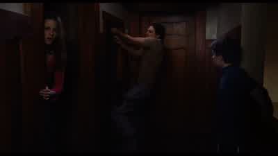 Help me. - Zathura: A Space Adventure