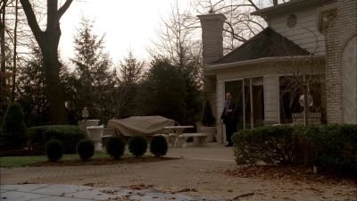Help! My arms! They're frozen! - The Sopranos