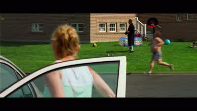 Help! Get back, Ana. Get back! Jesus, just tell me what's going on. I told you to get back. - Dawn of the Dead