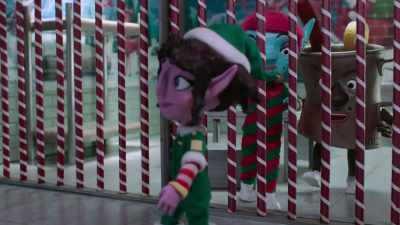 -Help the cause, Candy!
-Fight for us all! - Santa Inc.