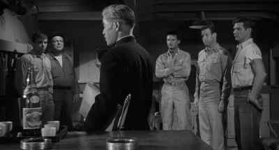 Help yourself,
it's on the house. - Battle of the Coral Sea