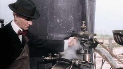 HENRY FORD IGNITES
THE AUTO INDUSTRY. - America in Color