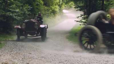 - Henry Ford won the
race as an innovator - The Cars That Made America