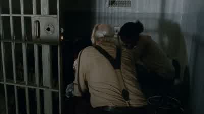 Henry, I need you to calm down. - The Walking Dead