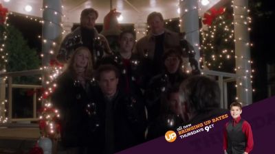 - Henry, you ring on three.
- I thought it was two. - Gilmore Girls