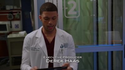 Henry's cancer's everywhere. - Chicago Med