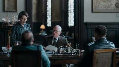Hensel: Eva Appelfeld, - Passport to Freedom