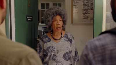 Her and that charismatic,
smooth-talking husband of hers - Psych 3: This Is Gus