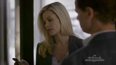 Her birthday's
on her medical chart, - Gourmet Detective: Eat, Drink and Be Buried