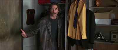 Her clothes? - French Kiss