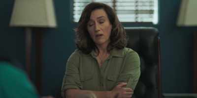 Her cousin at the hotel - Recipes for Love and Murder