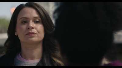 Her dad cuts her off
and now she can't pay your way, - Inventing Anna