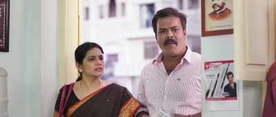 Her dad thrashed her real good - Ratsasan