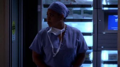 Her echo showed cardiac tamponade. - Grey's Anatomy