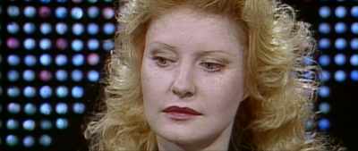 Her eyes looked
kind of dead to me. - The Disappearance of Shere Hite