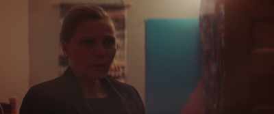Her family will be here
tomorrow, - Seance