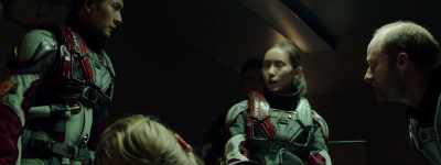 Her hip joint is dislocated, - Mutation on Mars