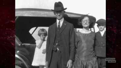 Her mom was a school teacher
and played piano also - Black Widow Murders