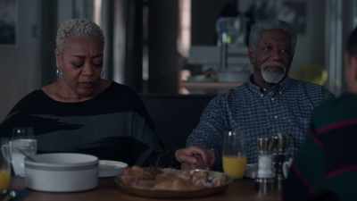 Her mom hasn't been able
to tell her how he died. - A Million Little Things