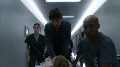her-pulse-better-she-needs-an-ultrasound - The Good Doctor