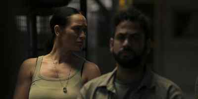 Hera and Hilo,
you are Charlie Team. - Sniper: The Last Stand