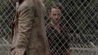 [Herd growling] - The Walking Dead: The Return