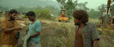 Here is 5 lakhs… - Pushpa: The Rise