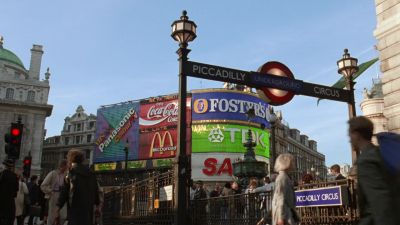 Here we are at Piccadilly Circus - Wayne's World 2