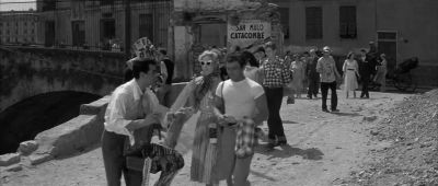 Here you are Get your guidebooks to the Catacombs here - Pickup Alley