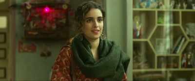Here you are ramshackled
Completely past retrieval - Badhaai Ho