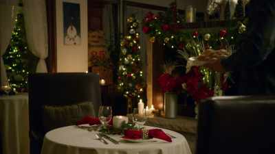 Here, come on,
let's, uh, - A Sweet Christmas Romance
