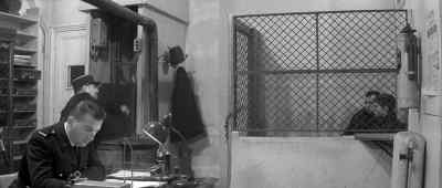 Here come the girls. - The 400 Blows