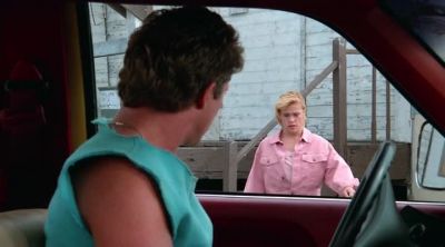HERE COMES AMY. - Baywatch