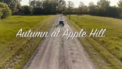 ♪ Here comes my baby ♪ - Autumn at Apple Hill