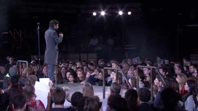 Here comes his body, mourned by Mark Antony, - National Theatre Live: Julius Caesar