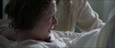 - Here it comes.
- It's beautiful. - Becoming Astrid
