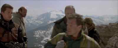 Here comes our ride. Move. - Cliffhanger