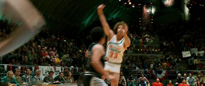 Here comes the alley - Semi Pro