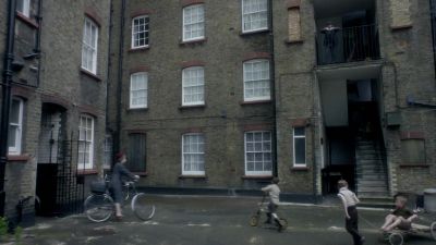 Here comes the cavalry! - Call the Midwife