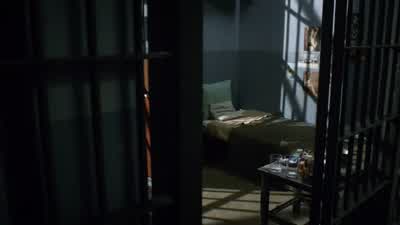 Here comes the flying scissor kick! - Gotham