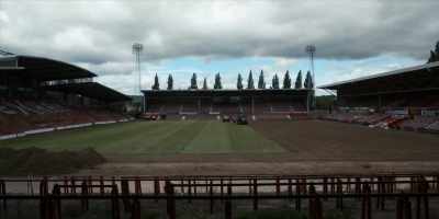 ♪ Here comes the money ♪ - Welcome to Wrexham