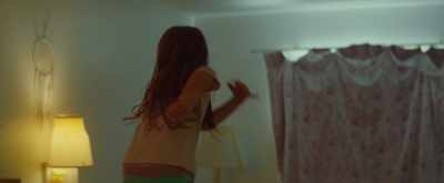 Here you go, aliens! Eat it up! - The Florida Project