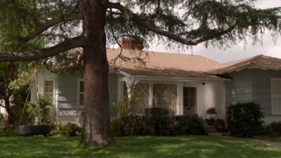 Here you go, baby. - Young Sheldon