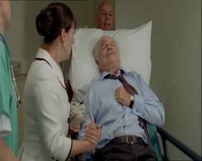 - Here you go, Neil.
- Oh, there's no need, Mr Berland. - A Touch of Frost