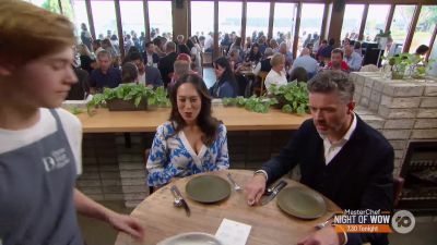Here we go.
Ooh, yeah. - MasterChef Australia