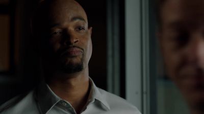 - Here you go.
- What's this? - Lethal Weapon
