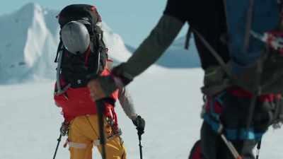 Here we go.
- Yeah. - Edge of the Earth