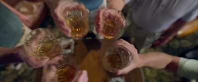 Here, here.
(glasses clanking) - The Mulligan