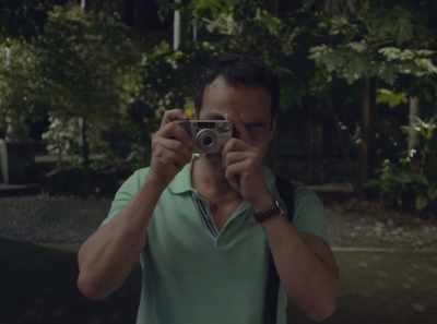 Here, here! Rudie is taking the photo! - Leonor Will Never Die