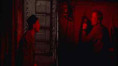 Here, here. What you gonna do? - The Wreck of the Mary Deare